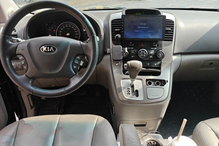 Used Kia VQ 2013 2.2T VQ-R Comfort Edition Center Console