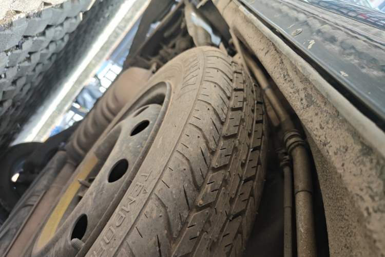 Used Kia VQ 2013 2.2T VQ-R Comfort Edition Chassis Rear Right