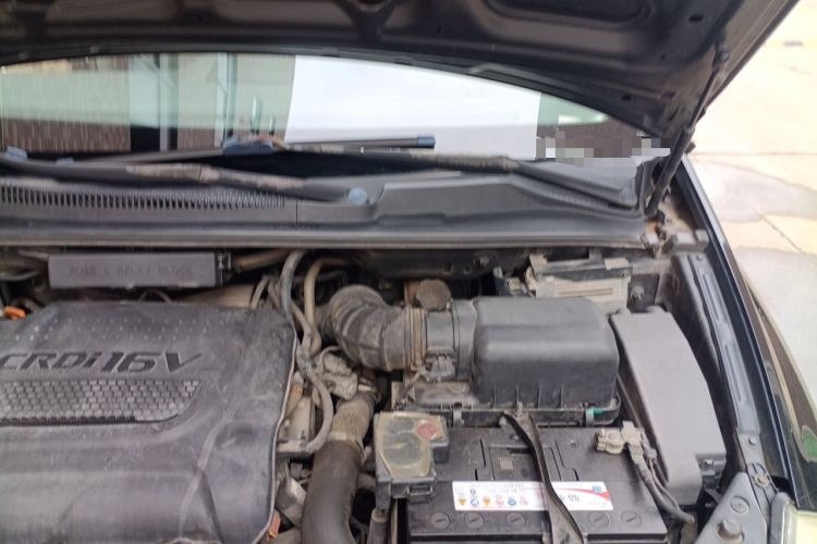 Used Kia VQ 2013 2.2T VQ-R Comfort Edition Engine Bay Left