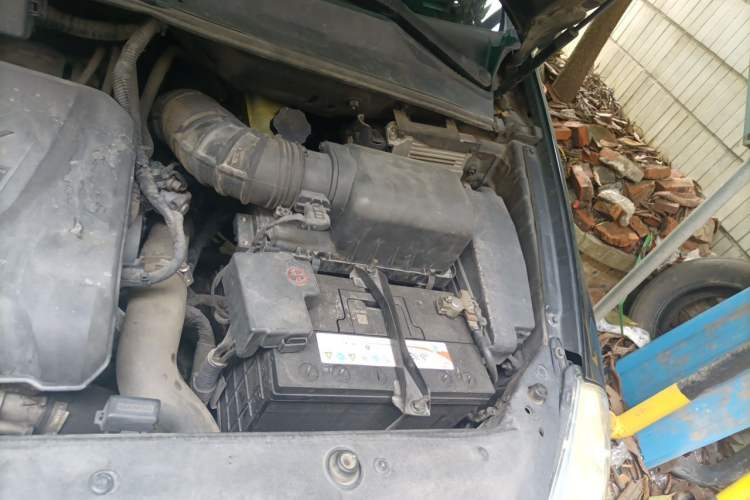 Used Kia VQ 2013 2.2T VQ-R Luxury Edition Engine Bay Left