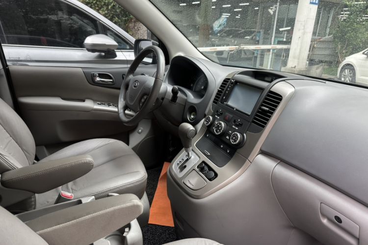 Used Kia VQ 2013 2.2T VQ-R Comfort Edition Interior 12