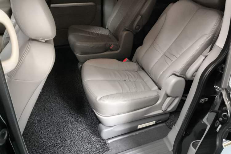 Used Kia VQ 2013 2.2T VQ-R Comfort Edition Interior 4