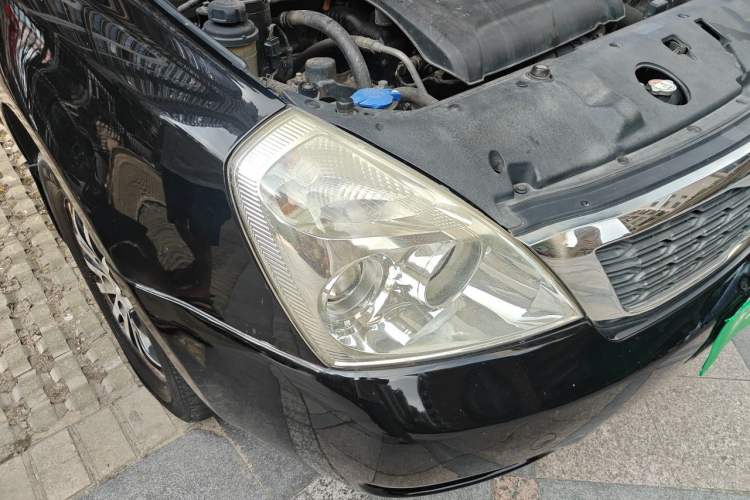 Used Kia VQ 2013 2.2T VQ-R Comfort Edition Right Front Headlight
