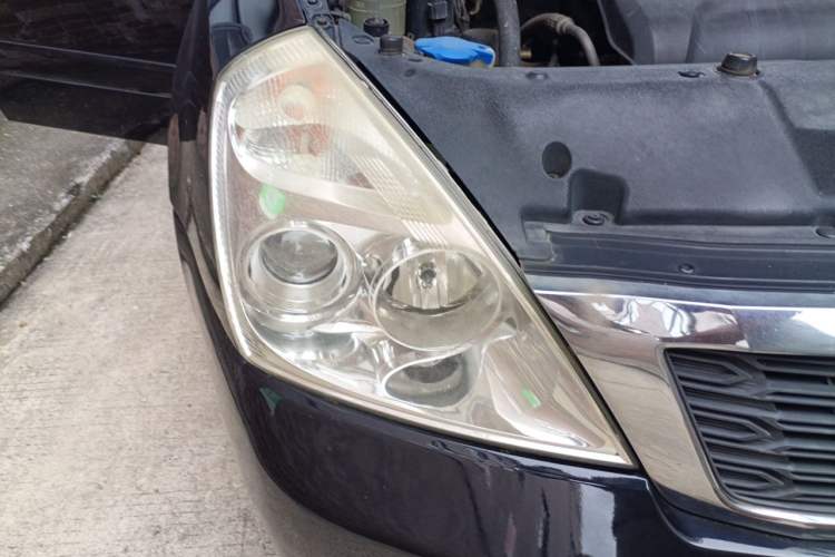Used Kia VQ 2013 2.2T VQ-R Comfort Edition Right Front Headlight