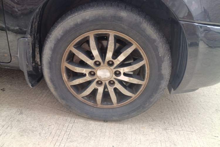 Used Kia VQ 2013 2.2T VQ-R Comfort Edition Right Front Wheel Hub