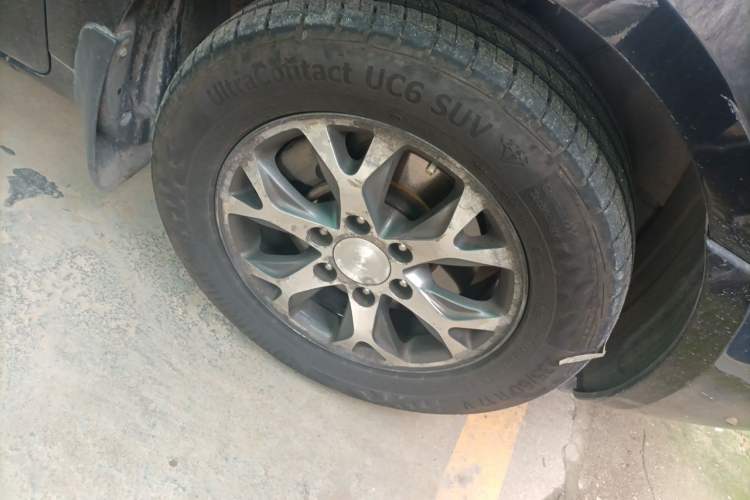 Used Kia VQ 2013 2.2T VQ-R Luxury Edition Right Front Wheel Hub