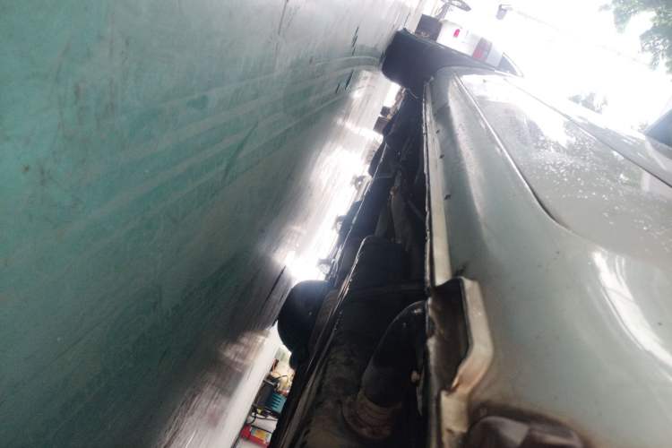 Used Kia VQ 2013 2.2T VQ-R Comfort Edition Left Side Sill
