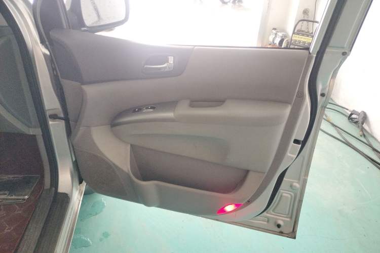 Used Kia VQ 2013 2.2T VQ-R Comfort Edition Right Front Door Interior