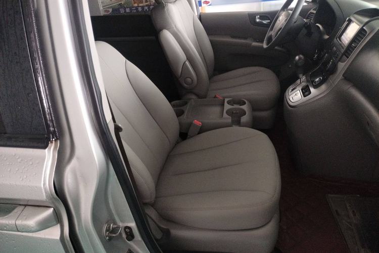 Used Kia VQ 2013 2.2T VQ-R Comfort Edition Right Front Seat