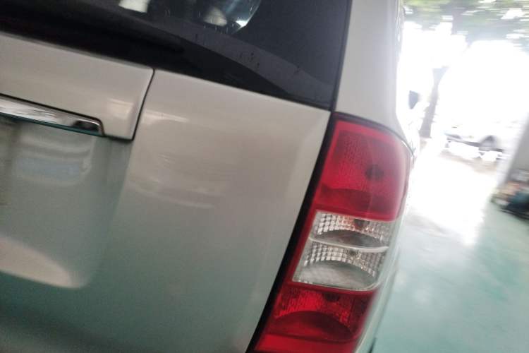 Used Kia VQ 2013 2.2T VQ-R Comfort Edition Right Rear Taillight