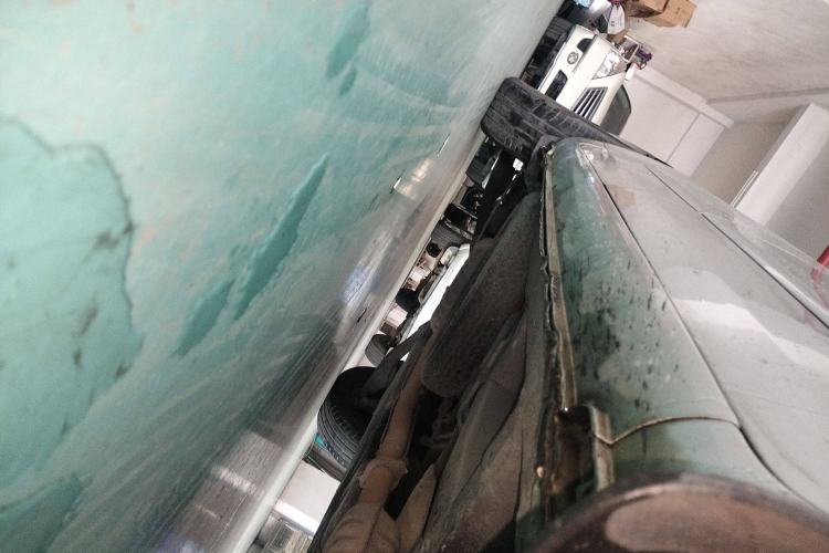 Used Kia VQ 2013 2.2T VQ-R Comfort Edition Right Side Sill