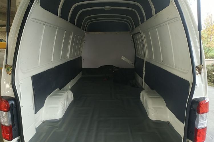 Used King Long Golden Way 2021 2.2L Jiemu Van High Roof V22H Interior 4