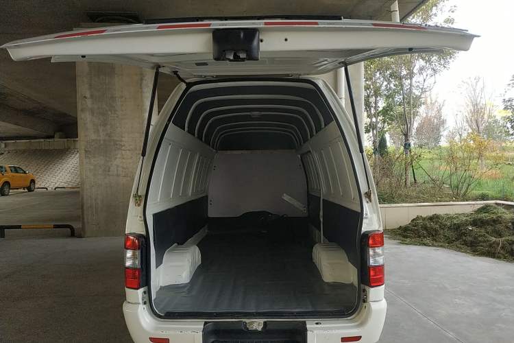 Used King Long Golden Way 2021 2.2L Jiemu Van High Roof V22H Trunk
