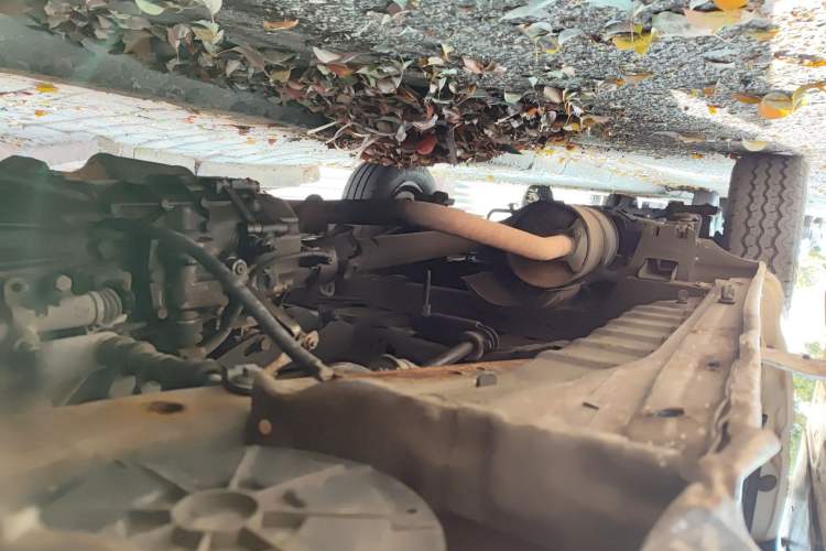 Used King Long Golden Way 2012 2.0L Dual-Purpose Short-Wheelbase 4G21B Chassis Front Right