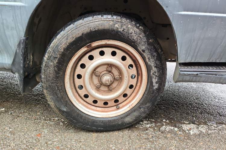 Used King Long Golden Way 2012 2.0L Passenger Version VVT Long-Wheelbase V20 Right Front Wheel Hub