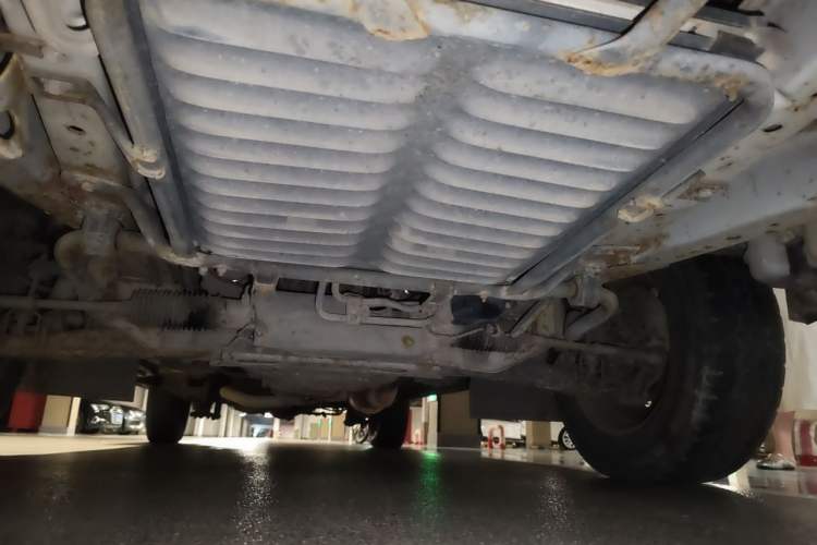 Used King Long Golden Way 2014 2.0L Economy 4G20B Chassis Front