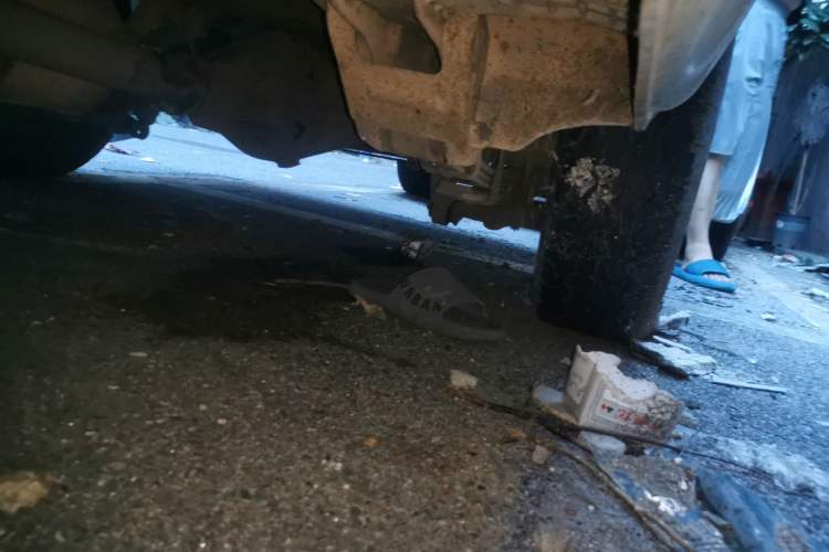 Used King Long Golden Way 2014 2.0L Van-Type 4G21B Chassis Front Left