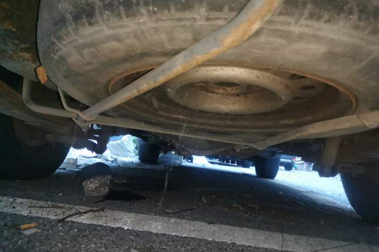 Used King Long Golden Way 2014 2.0L Van-Type 4G21B Chassis Rear