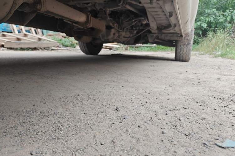 Used King Long Golden Way 2014 2.0L Van-Type 4G21B Chassis Rear Right