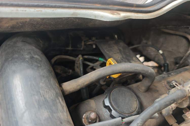 Used King Long Golden Way 2014 2.0L Economy 4G20B Engine Bay Right