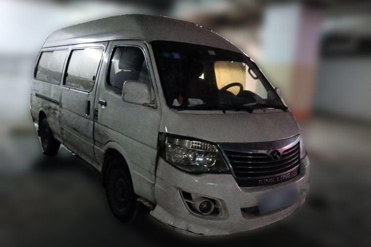 Used King Long Golden Way 2014 2.5T Yuchai Chuangxiang Version YC4FB90-P40C Front Right 45 Deg