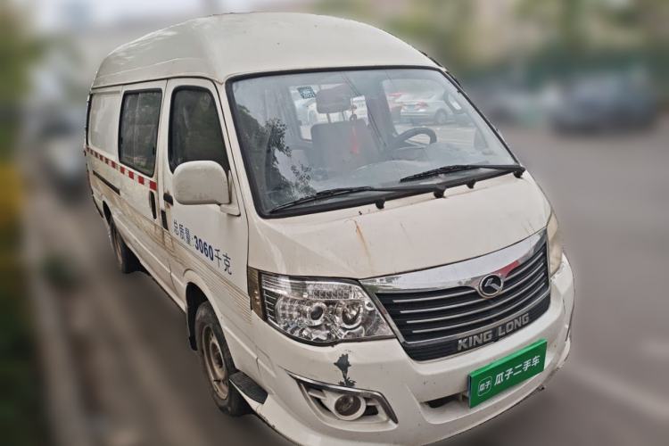 Used King Long Golden Way 2014 2.0L Van-Type 4G21B Front Right 45 Deg