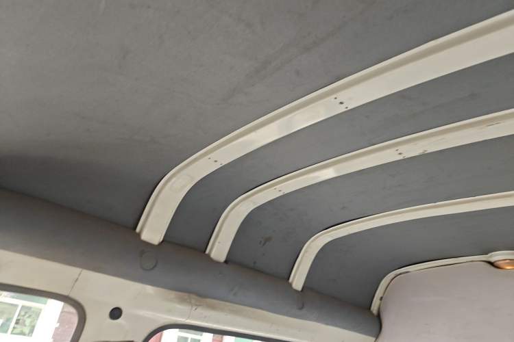 Used King Long Golden Way 2014 2.0L Van-Type 4G21B Headliner