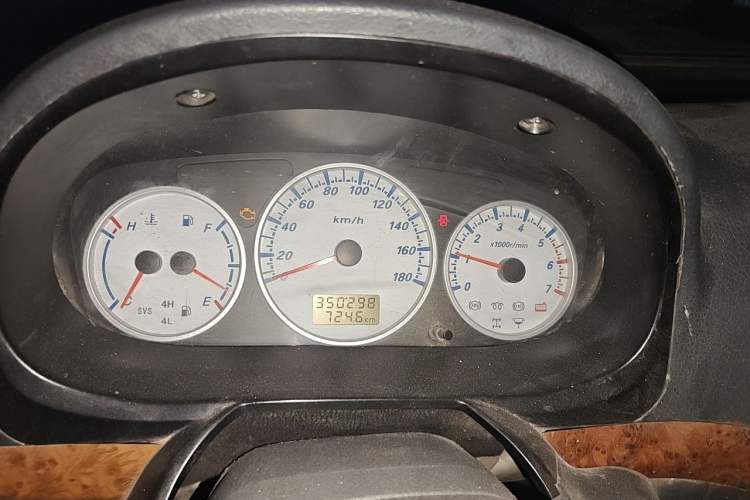 Used King Long Golden Way 2014 2.0L Economy 4G20B Instrument Cluster