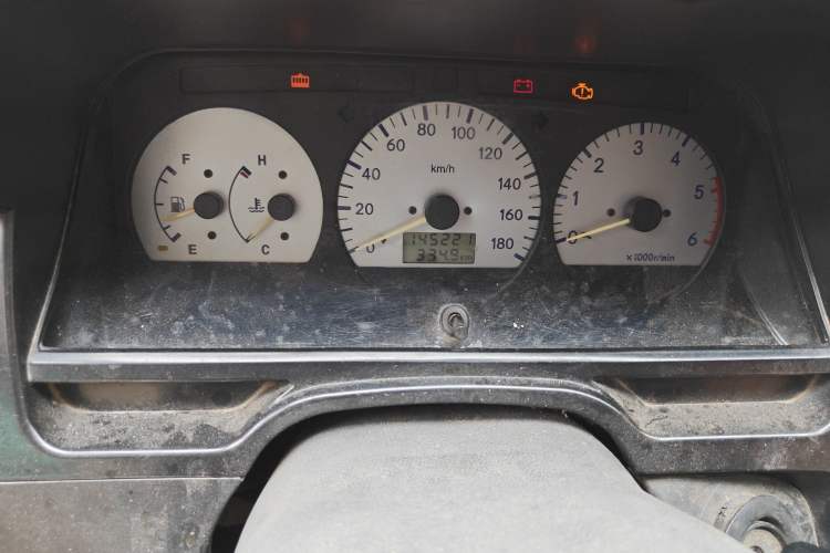 Used King Long Golden Way 2014 2.0L Economy 4G20B Odometer Close Up