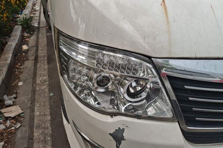 Used King Long Golden Way 2014 2.0L Van-Type 4G21B Right Front Headlight