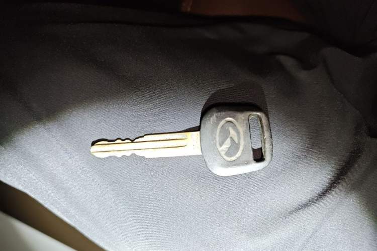 Used King Long Golden Way 2014 2.0L Economy 4G20B Vehicle Key