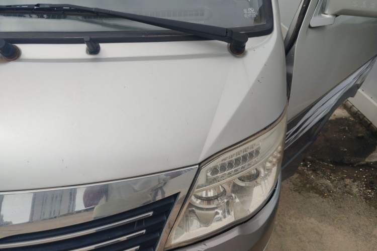 Used King Long Golden Way 2015 2.0L Value-Packed Practical Version 4G21B Engine Bay Left