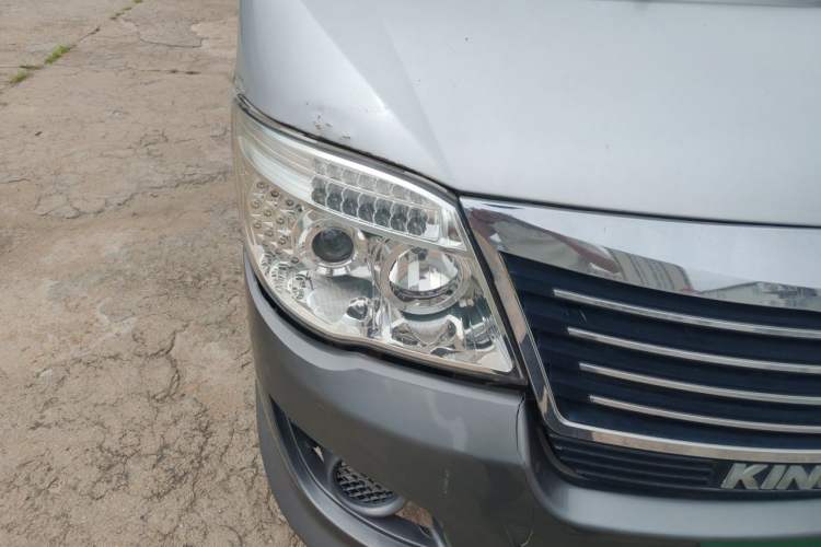 Used King Long Golden Way 2015 2.0L Value-Packed Practical Version 4G21B Right Front Headlight