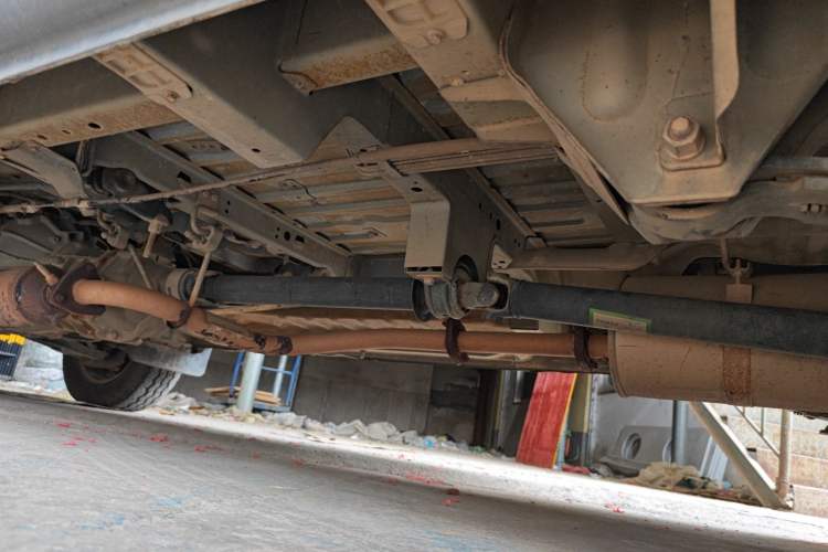 Used King Long Golden Way 2015 2.0L Value-Packed Practical Version 4G21B Chassis Rear Left