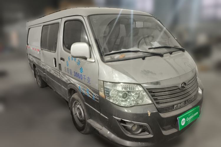 Used King Long Golden Way 2015 2.0L Van 4G21B Front Right 45 Deg