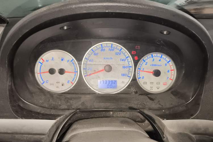 Used King Long Golden Way 2015 2.0L Van 4G21B Instrument Cluster