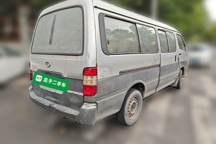 Used King Long Golden Way 2015 2.0L Value-Packed Practical Version 4G21B Rear Right 45 Deg