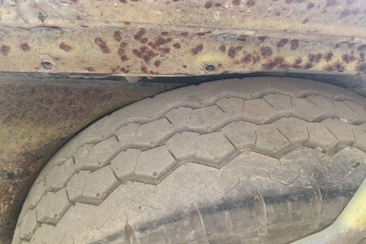 Used King Long Golden Way 2015 2.0L Van 4G21B Chassis Rear