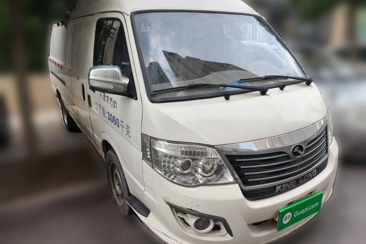 Used King Long Golden Way 2015 2.0L Cargo Van Long Wheelbase Model V20 Front Right 45 Deg