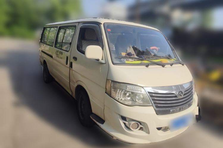Used King Long Golden Way 2015 2.0L Value-Packed Practical Version 4G21B Front Right 45 Deg
