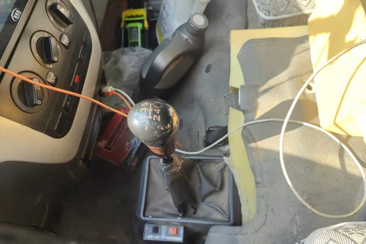 Used King Long Golden Way 2015 2.0L Value-Packed Practical Version 4G21B Gear Lever
