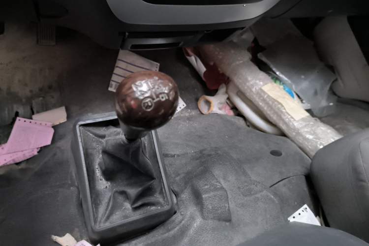 Used King Long Golden Way 2015 2.0L Van 4G21B Gear Lever