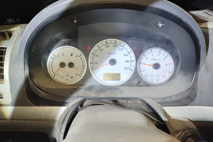 Used King Long Golden Way 2015 2.0L Value-Packed Practical Version 4G21B Instrument Cluster