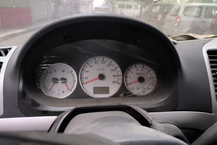 Used King Long Golden Way 2015 2.0L Van 4G21B Instrument Cluster