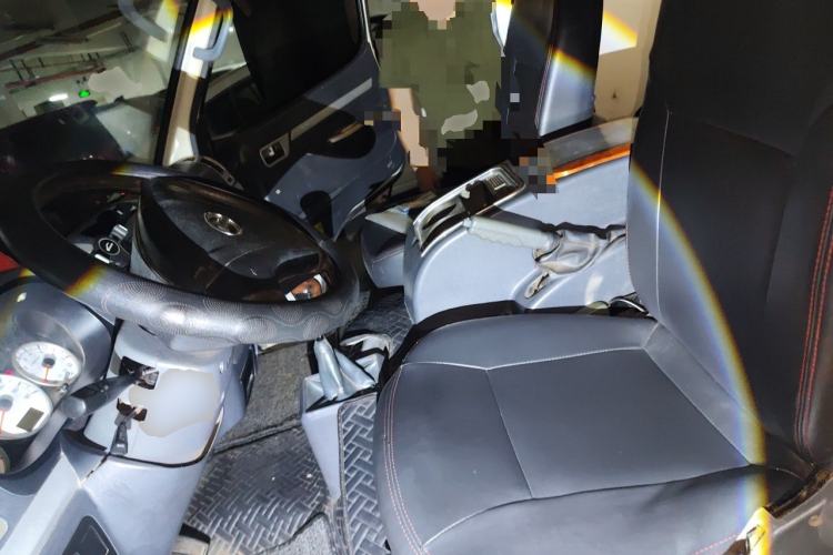 Used King Long Golden Way 2015 2.0L Value-Packed Practical Version 4G21B Left Front Seat