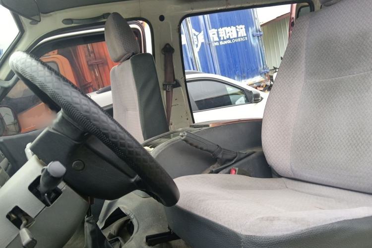 Used King Long Golden Way 2015 2.0L Van 4G21B Left Front Seat