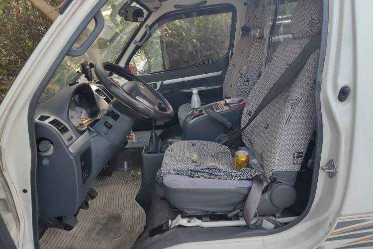 Used King Long Golden Way 2015 2.0L Van 4G21B Left Front Seat
