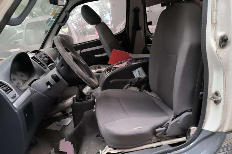 Used King Long Golden Way 2015 2.0L Van 4G21B Left Front Seat