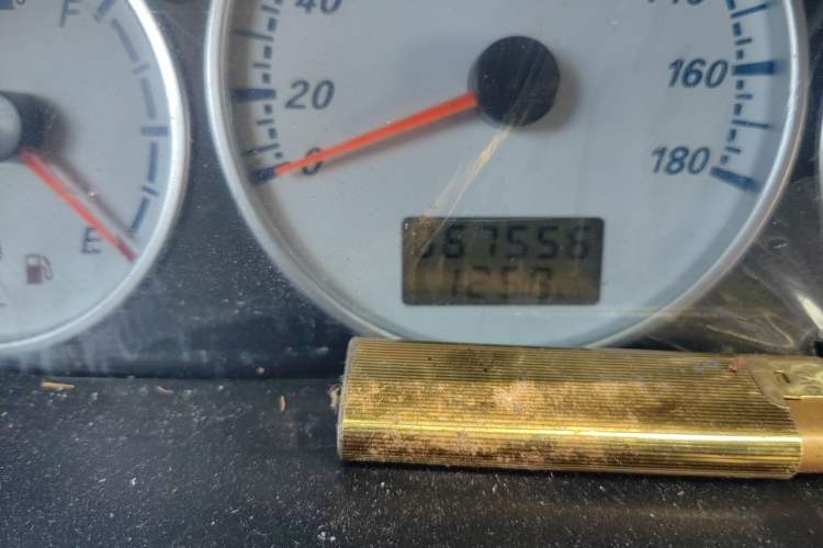 Used King Long Golden Way 2015 2.0L Van 4G21B Odometer Close Up