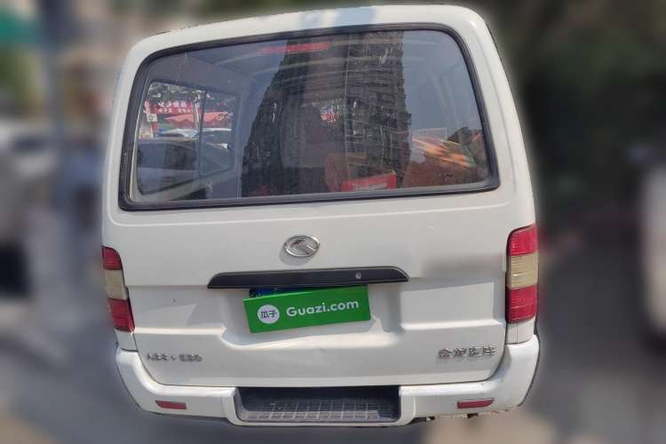 Used King Long Golden Way 2015 2.0L Van 4G21B Rear